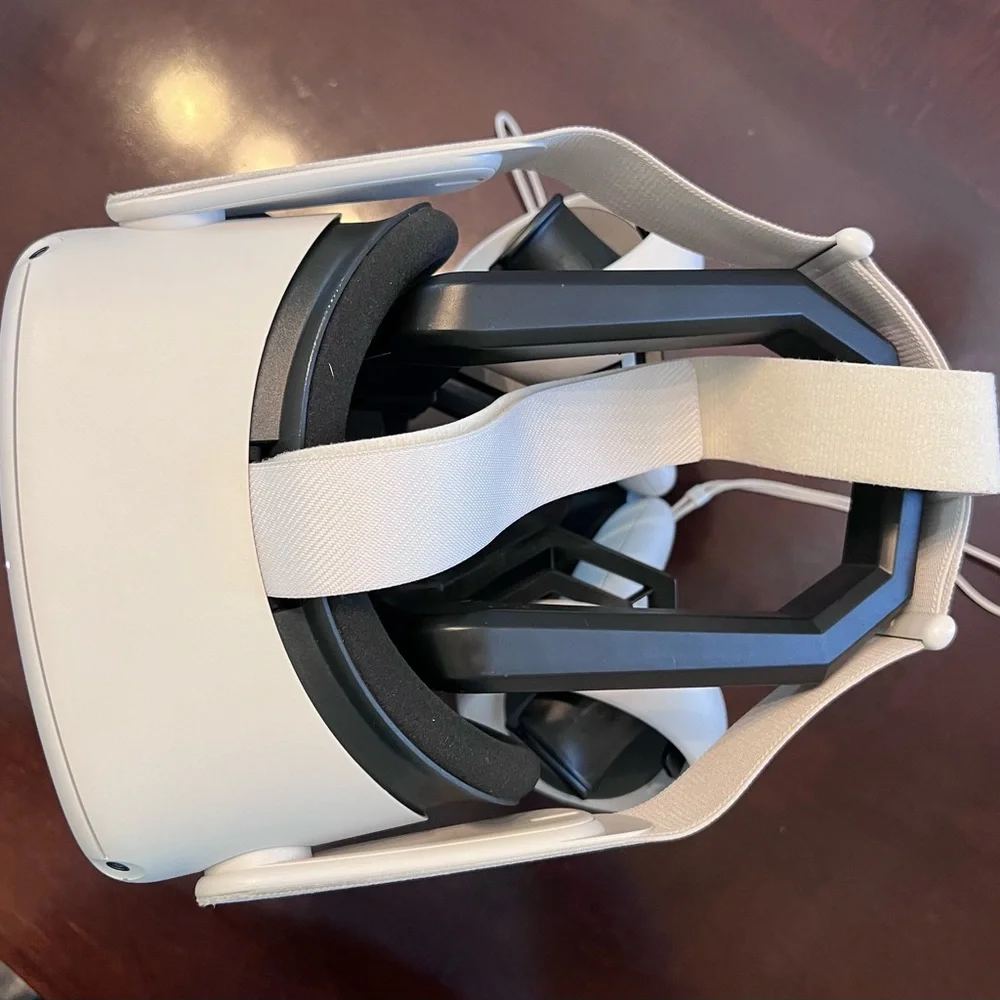 VR Headset Stand in Black